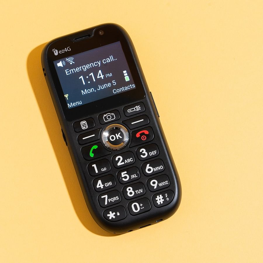 Senior citizens using Device 5 for a video call